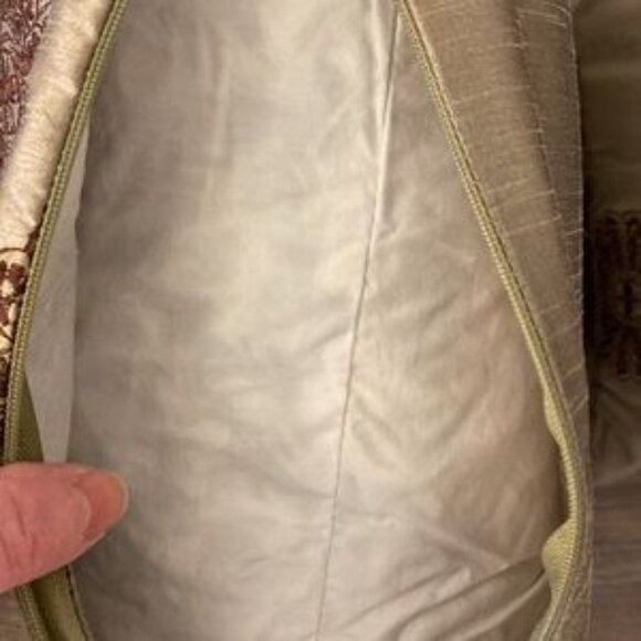 2 Beautiful Khaki Silk Embroidered Pillows With Down/Feather Insert’s - Picture 5 of 5